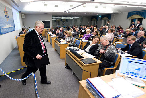 Мэр Таллинна Эдгар Сависаар на вечернем заседани горсобрания. Фото: Mihkel Maripuu/PM/Scanpix baltics Мэр Таллинна Эдгар Сависаар на вечернем заседани горсобрания. Фото: Mihkel Maripuu/PM/Scanpix baltics